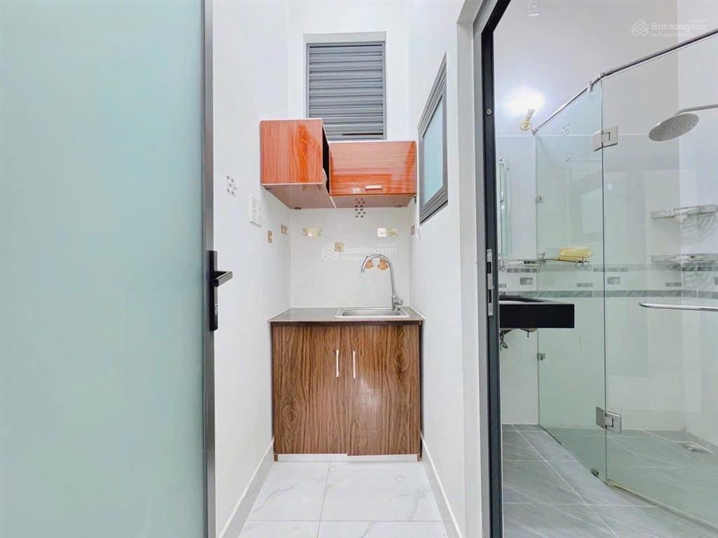 Cho thuê căn hộ tầng trệt tách bếp  full nội thất  gần bờ kè trường sa hoàng sa  giao lê văn sỹ