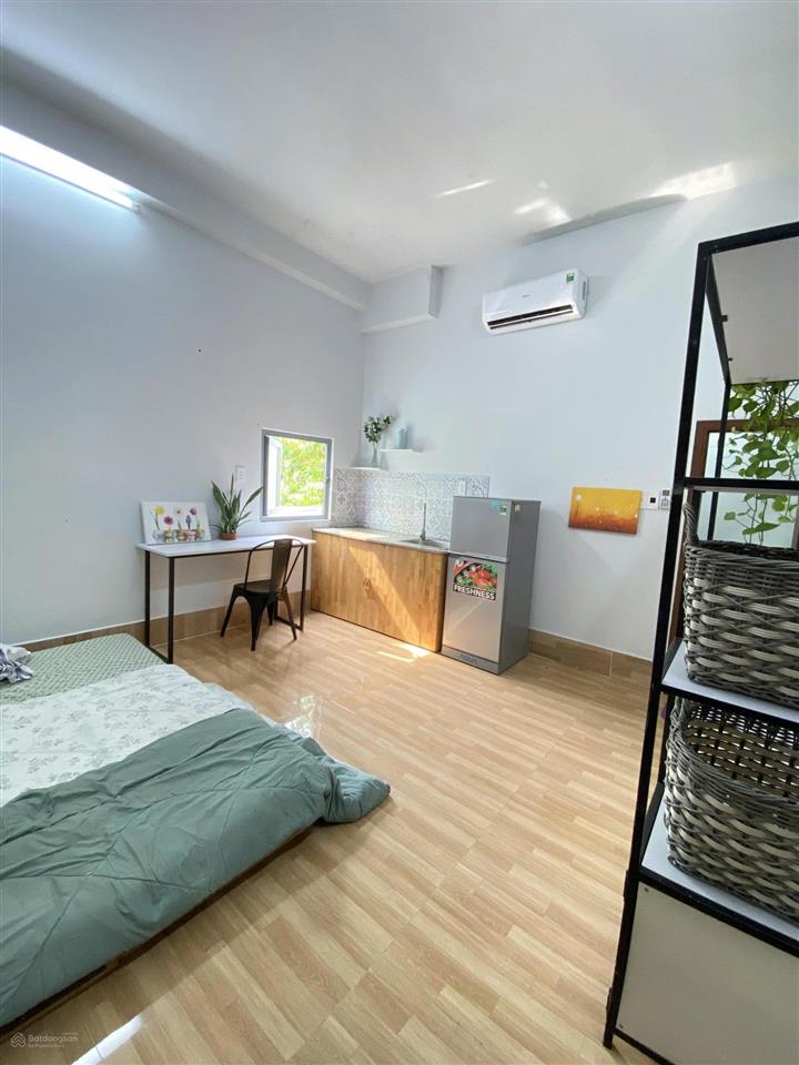 Cho thuê phòng studio full nội thất  thang máy, bảo vệ  gần ngã tư phú nhuận