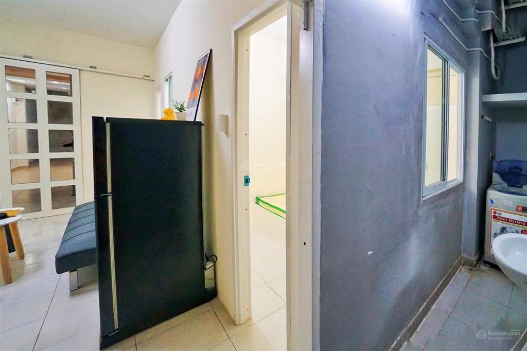 Cho thuê căn 2 phòng ngủ tầng trệt  full nội thất  máy giặt riêng  gần công viên lê thị riêng