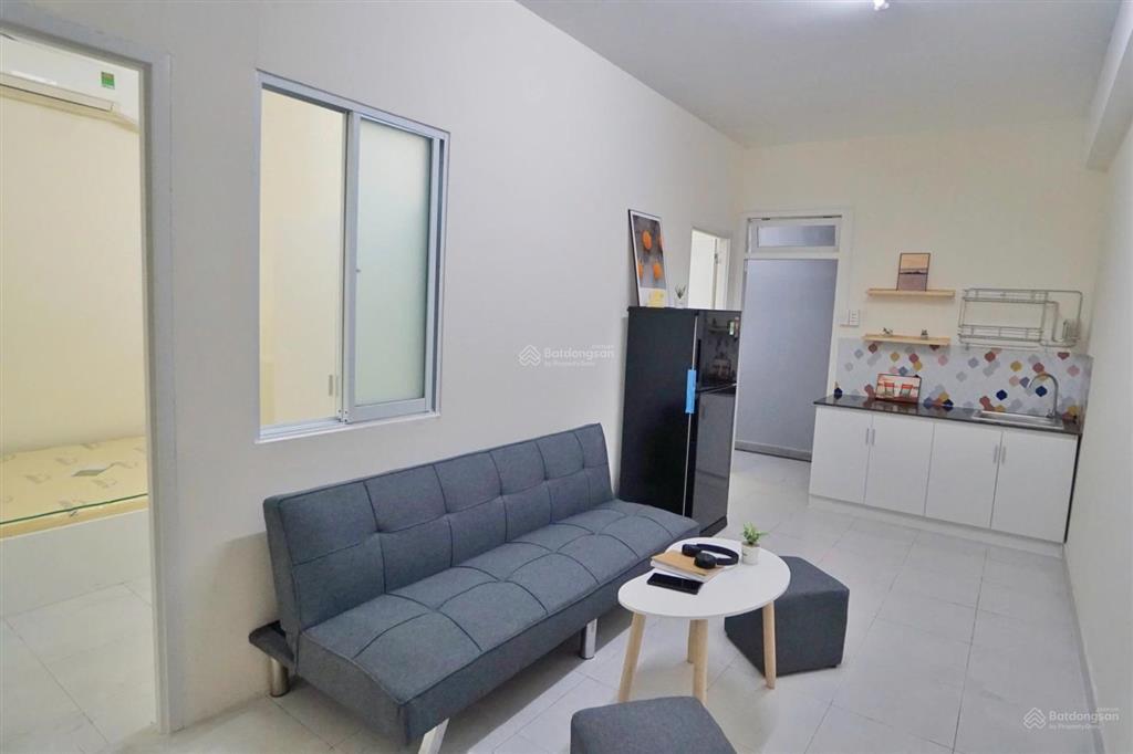 Cho thuê căn 2 phòng ngủ tầng trệt  full nội thất  máy giặt riêng  gần công viên lê thị riêng
