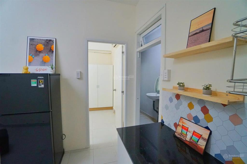 Cho thuê căn 2 phòng ngủ tầng trệt  full nội thất  máy giặt riêng  gần công viên lê thị riêng