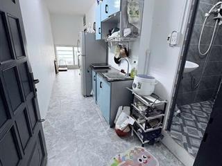 Cho thuê căn hộ 2 phòng ngủ cửa sổ thoáng giá rẻ  đối diện công viên gia định
