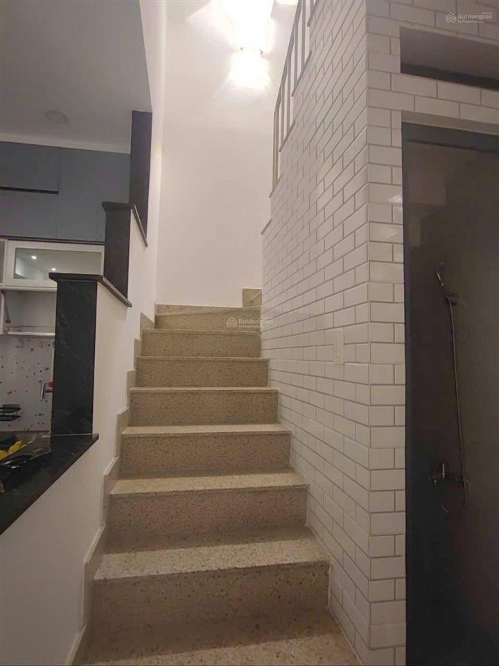 Bán nhà 32m2, ngang 6.3m, 3pn, 4wc hxh phan huy ích  chỉ nhỉnh 3tỷ