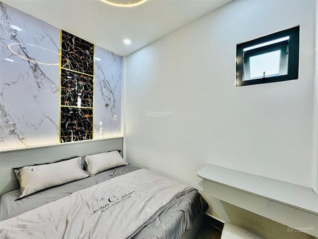 Hiếm  siêu phẩm 3 tầng 3pn 3wc  hxh gần sân bay, cv gia định, nguyễn kiệm  5.58 tỷ