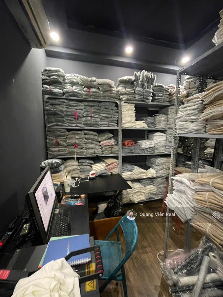 Bán nhà 50m2 4pn  ngang 6m  gần mặt tiền quang trung  chỉ hơn 4 tỷ