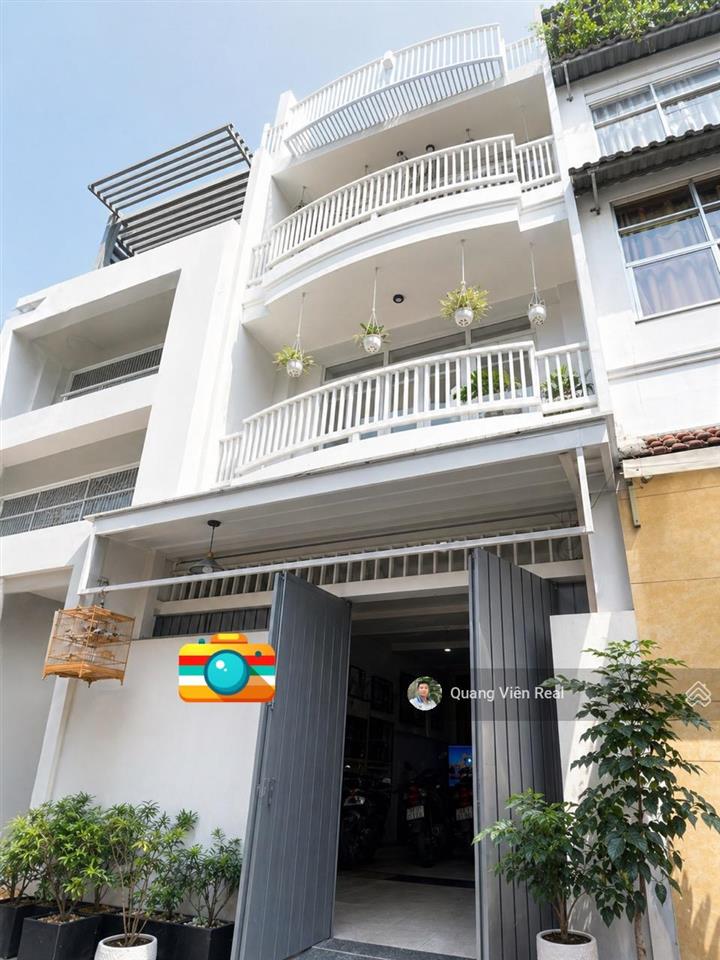 Nhà đẹp quang trung gần ngã 6 gò vấp 49m 3 tầng  chỉ 5.6 tỷ