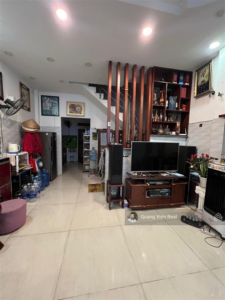 Nhà đẹp quang trung gần ngã 6 gò vấp 49m 3 tầng  chỉ 5.6 tỷ
