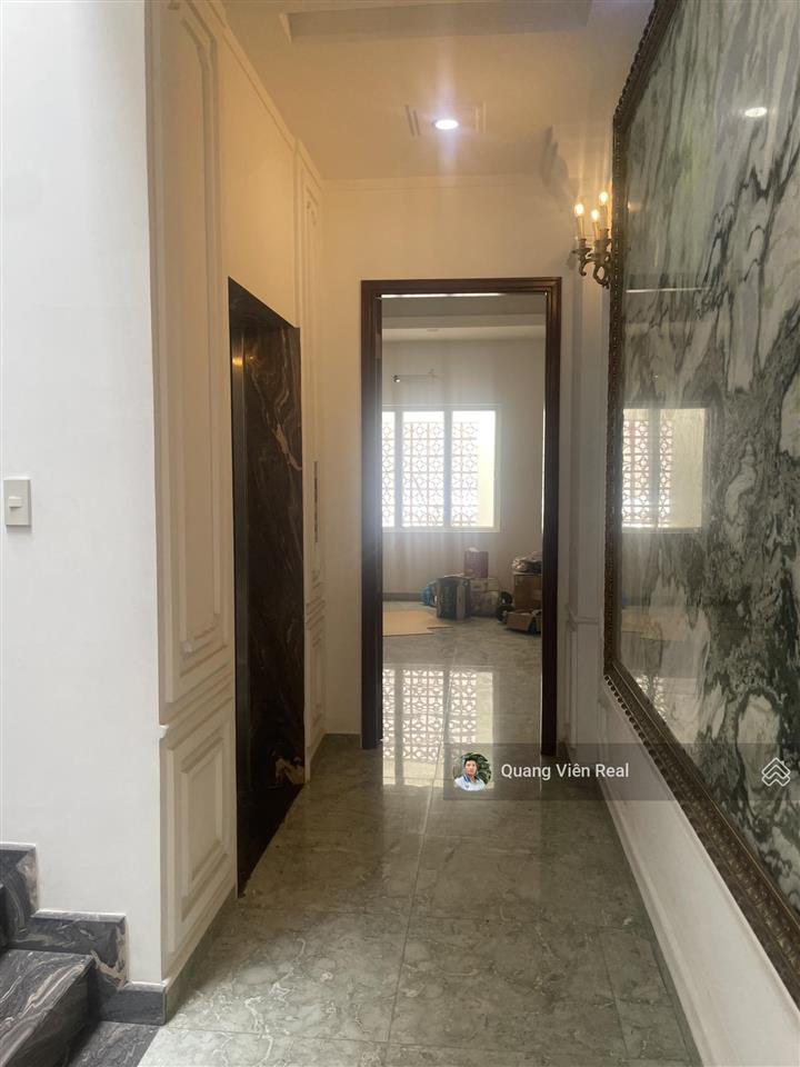 Nhà 6 tầng 85m2 , 6pn, thang máy đối diện emart phan văn trị  hơn 16t