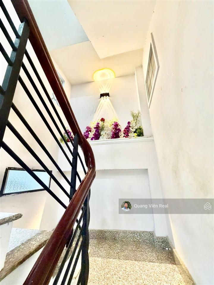 Hiếm nhà nở hậu 3pn,3wc, sân thượng cách 1 căn ra hxh phan văn trị  chỉ hơn 4 tỷ