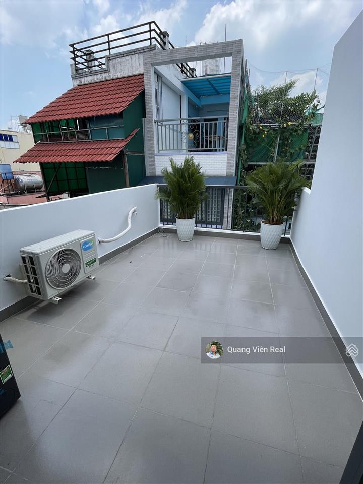 Nhà mới 5pn, hxh thông cạnh vincom, emart phan văn trị kinh doanh  chỉ hơn 6 tỷ tl