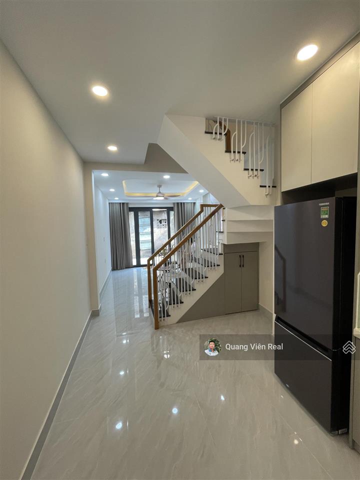 Nhà mới 5pn, hxh thông cạnh vincom, emart phan văn trị kinh doanh  chỉ hơn 6 tỷ tl