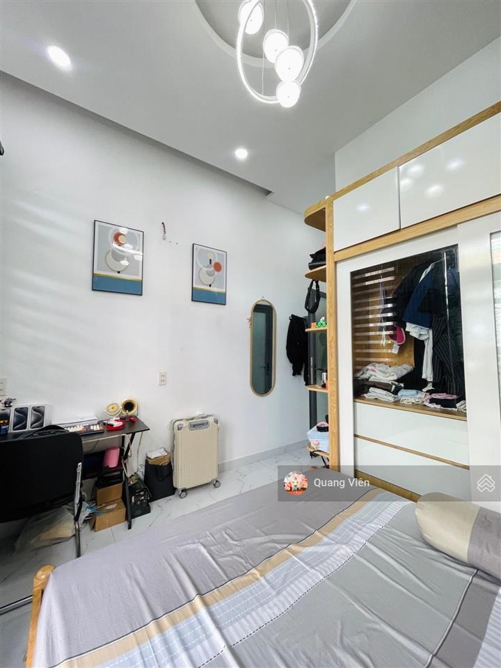 Nhà đẹp 42m 3pn  hxh lô góc 2 mặt thoáng gần chợ hạnh thông tây  nhỉnh 5 tỷ tl