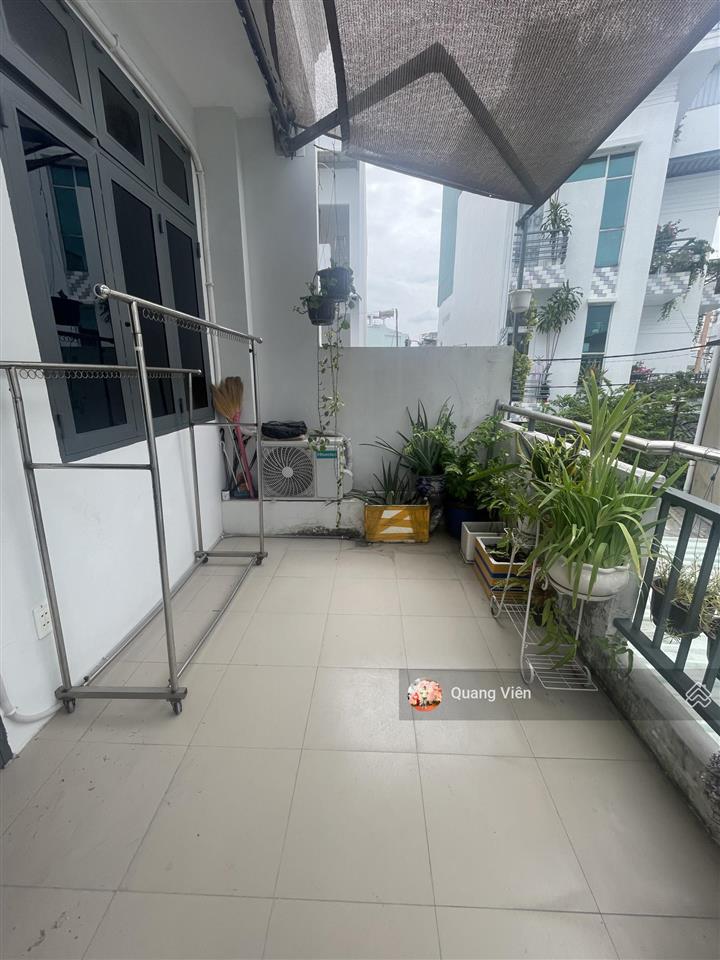 Nhà đẹp 65m2  4pn, ban công giếng trời thoáng mát  lê đức thọ  chỉ nhỉnh 5 tỷ