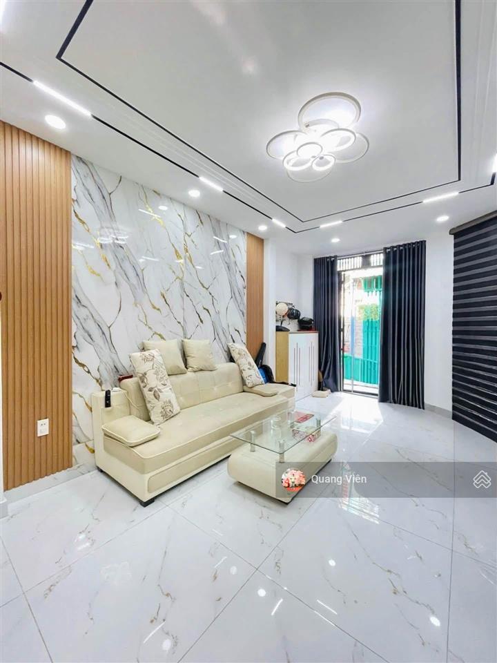 Hxh lô góc 2 mặt thoáng 3pn 3wc  gần chợ hạnh thông tây, công viên làng hoa  nhỉnh 5 tỷ