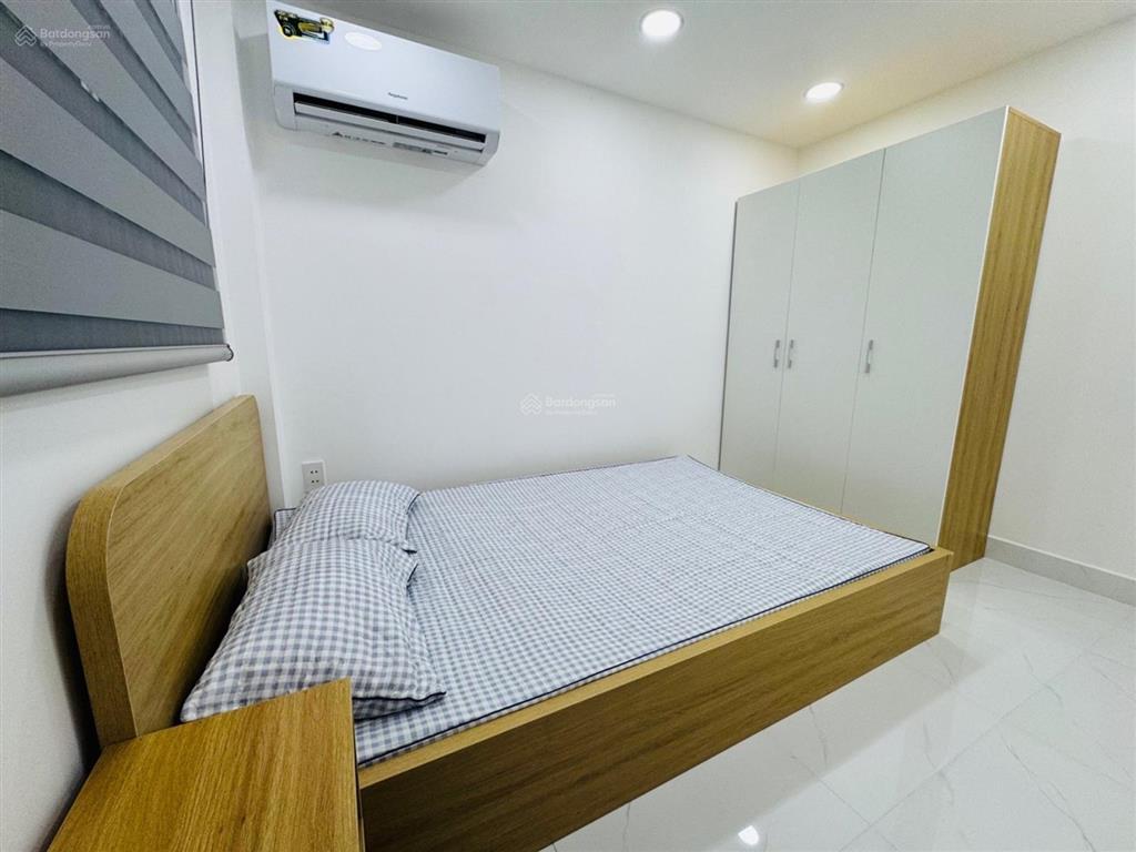 Nhà đẹp, vị trí đẹp 3pn 2wc  gần vincom, cityland, sân bay tsn 5p hẻm xe tải thông