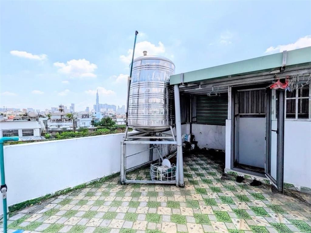Khu ẩm thực bùi đình tuý  3 tầng  2pn 3wc  hẻm 5m thông gần mặt tiền  nhỉnh 5 tỷ