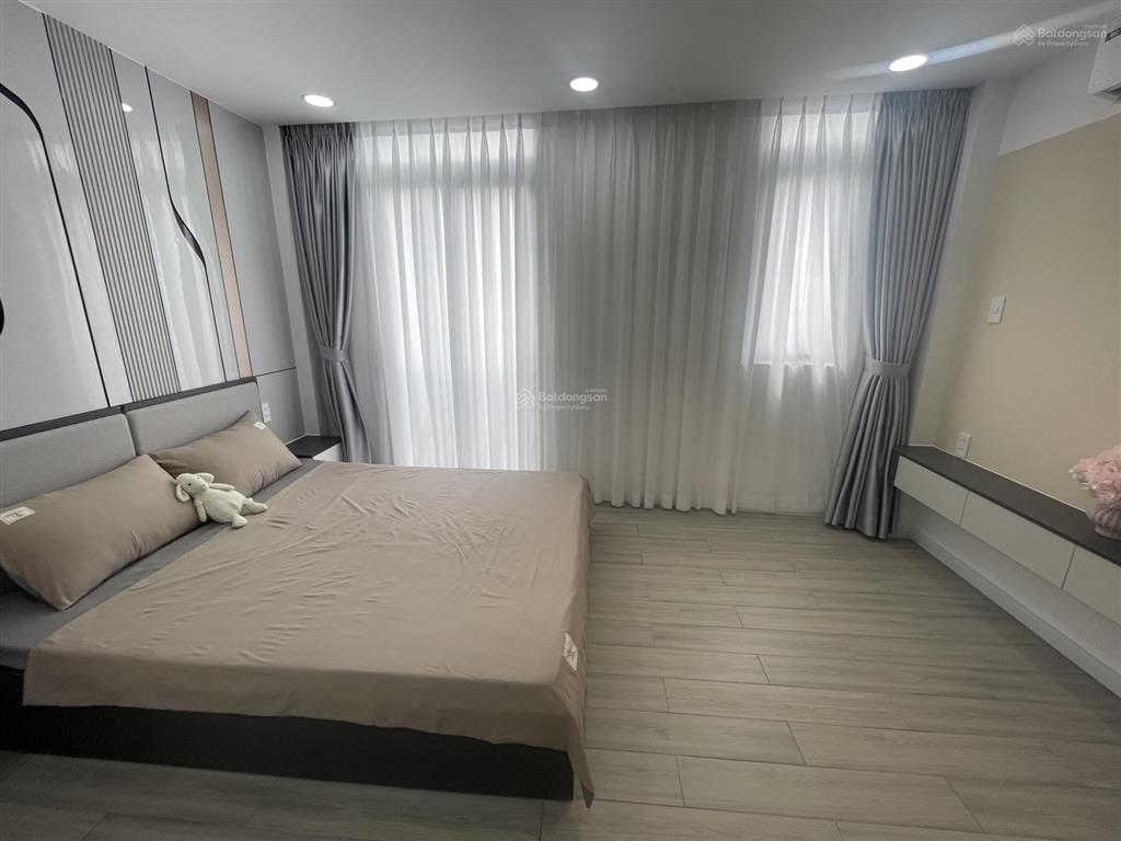 Nhà mới 4 tầng 3pn 4wc, gần chợ gò vấp, đh công nghiệp, giá chỉ hơn 5 tỷ