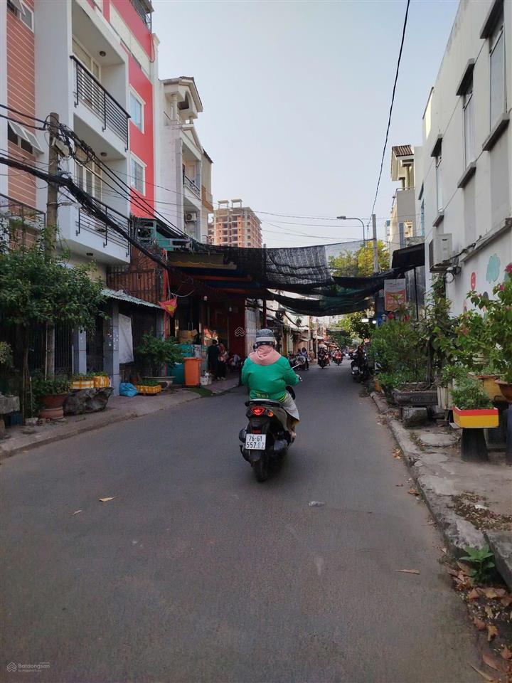 Hẻm xe hơi khu vực lê trọng tấn anh chị mua được căn nhà ngon, đẹp mới! giá 3,6 tỷ