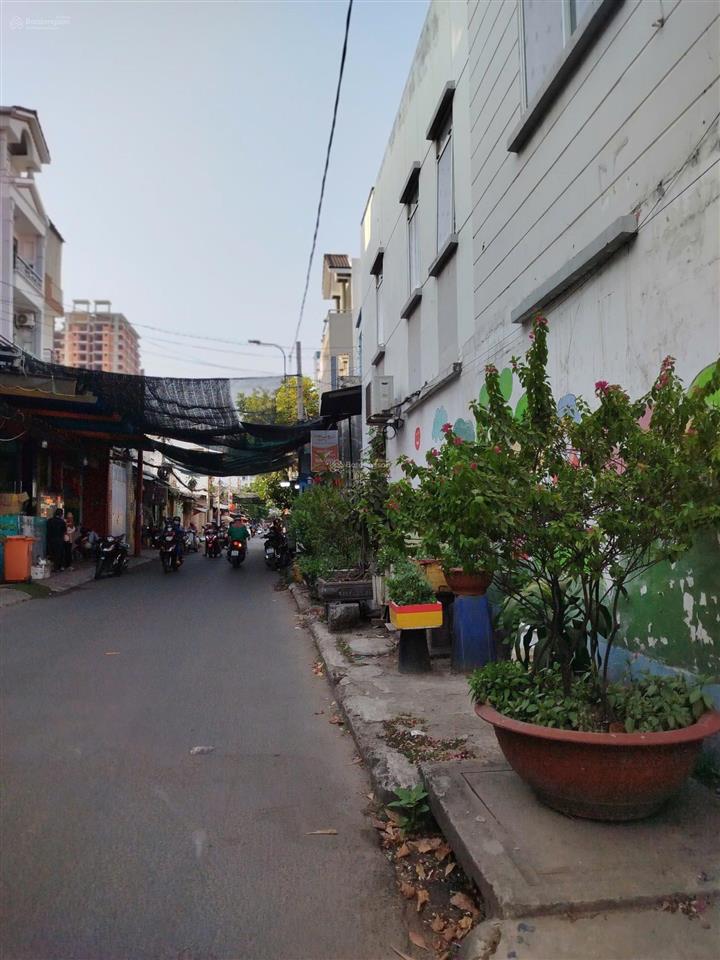 Hẻm xe hơi khu vực lê trọng tấn anh chị mua được căn nhà ngon, đẹp mới! giá 3,6 tỷ