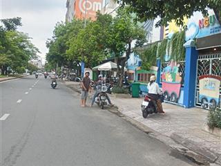 Nhà tân phú hẻm xe hơi tới nhà giá 4.95 tỷ.
nguồn nhà kín chủ bán gấp vị trí đẹp, gần hòa bình