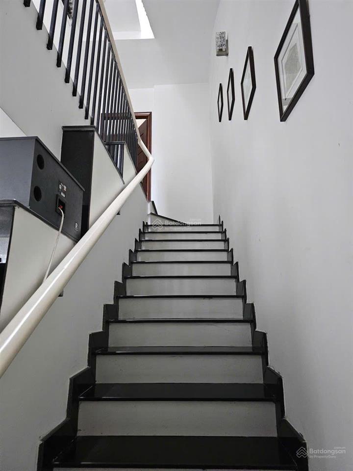 Bán nhà đẹp 3 tầng hẻm 687 kinh dương vương nối dài  an lạc, bình tân  64,8m²  giá chỉ 6 tỷ