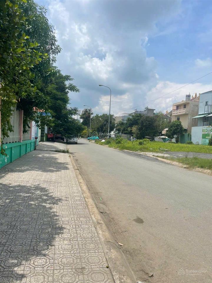Bán đất nền kdc nam hùng vương  đường số 2b  gần trường tiểu học hoàng anh  giá 8,2 tỷ