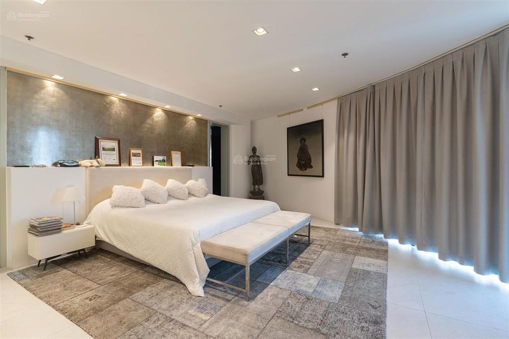 Bán gấp penthouse city garden 324m² 4pn4wc view sông sài gòn & quận 1 giá 54 tỷ.  0908 982 ***