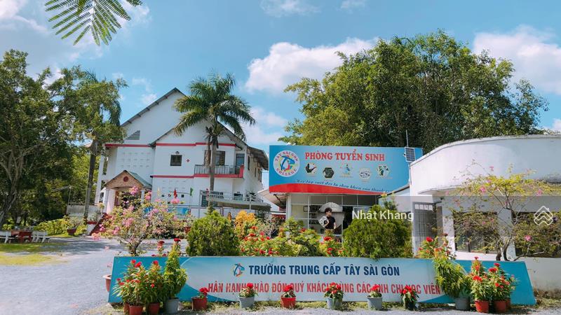 Cần bán gấp 120m2 đất đường suối lội gần trường thpt tân thông hội củ chi giá 1,2ty . sổ hồng riêng