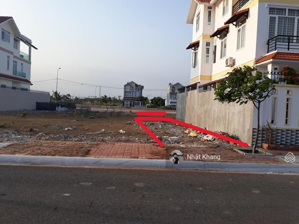 Bán gấp lô đất 2 mặt tiền 90m2 tân thông hội đường trần văn chẩm củ chi, giá 1,7tỷ, sổ hồng riêng