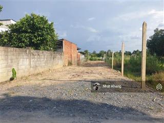 Bán đất xây trọ diện tích lớn 322m2 giá 900tr gần kcn trảng bàng, ktx linh trung 3 tây ninh. shr