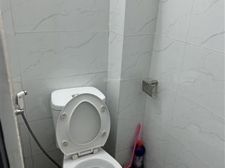 Cho thuê phòng lầu lừng, diện tích 15 m vuông