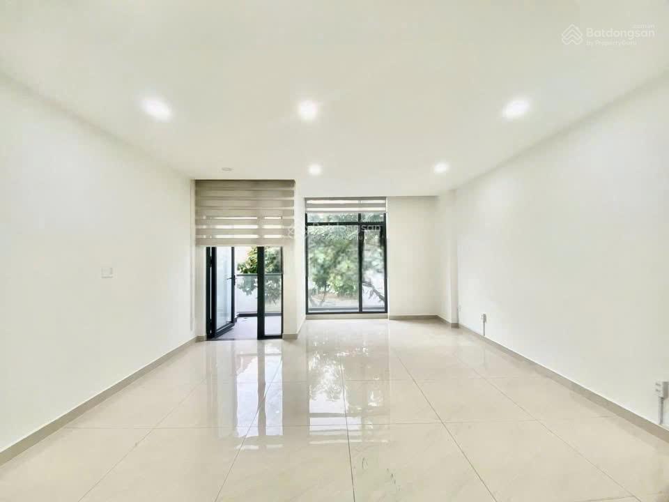 Nhà đẹp mới xây  68a lê văn sỹ, p10, q. phú nhuận, 5,5x22m, 5 tầng, hầm, sàn suốt