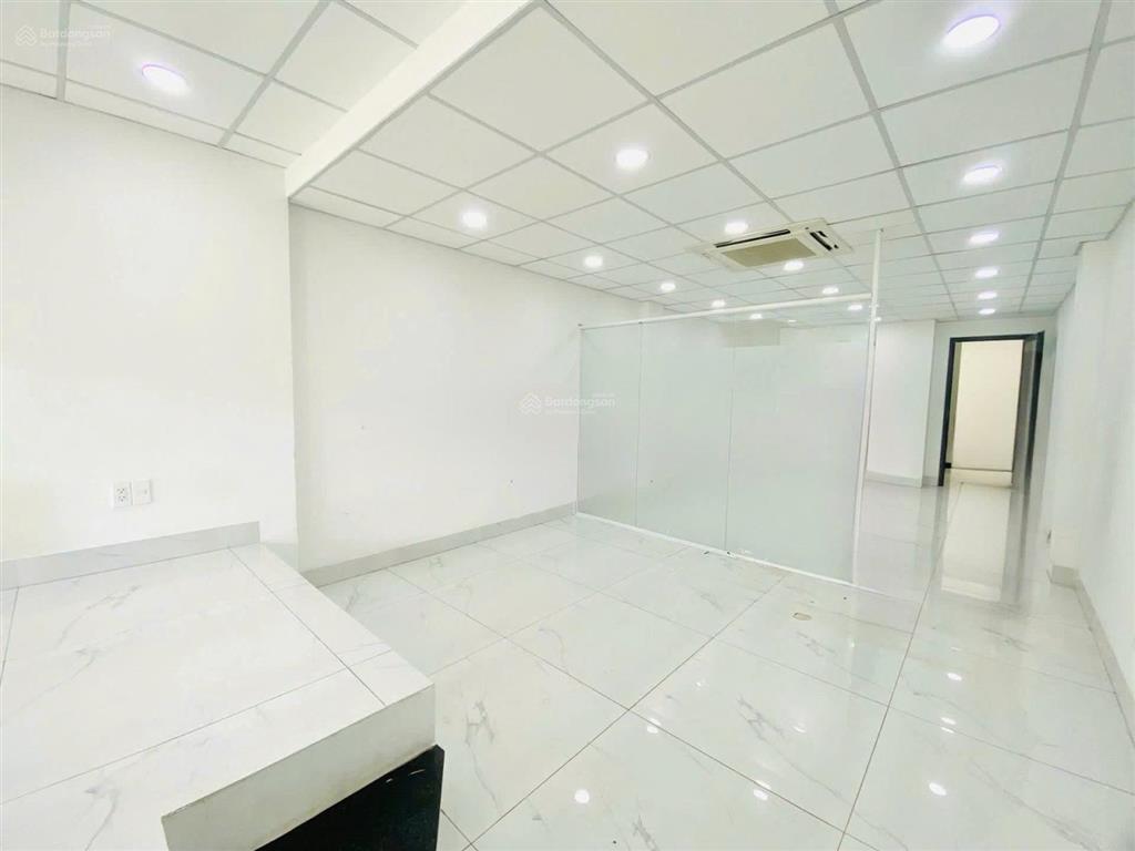 Duy nhất 1 căn  179a phan xích long, phú nhuận, 5x20, hầm 5 tầng, nhà mới tinh