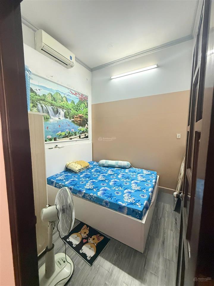 Shr công chứng ngay  hẻm nhựa 6m thẳng tắp  sát chợ  dân trí cao