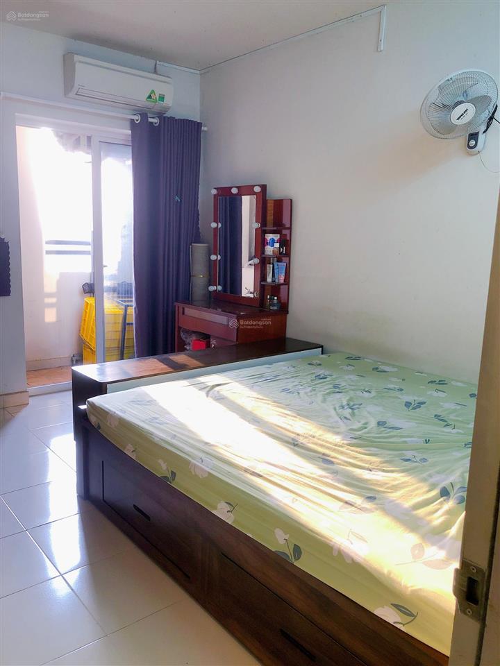 Chính chủ bán căn hộ chung cư bàu cát 2, đường hồng lạc, phường bảy hiền, hcm. thang máy.