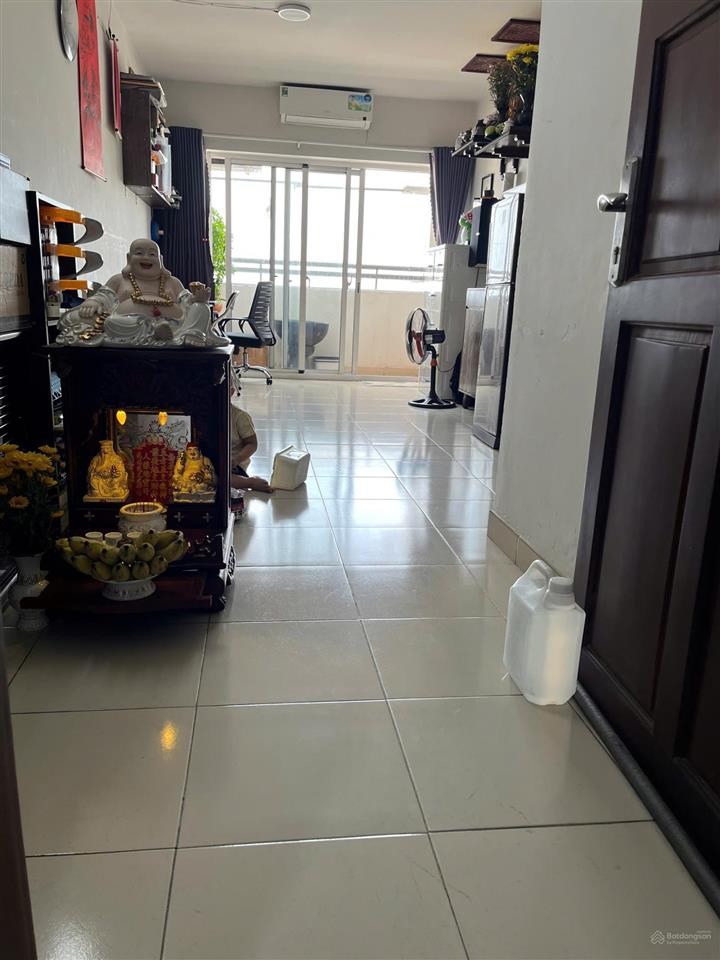 Chính chủ bán căn hộ chung cư bàu cát 2, đường hồng lạc, phường bảy hiền, hcm. thang máy.