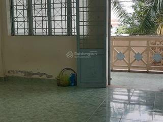 Cho thuê căn chung cư 60m2 2 phòng ngủ trong khu dân cư 91b