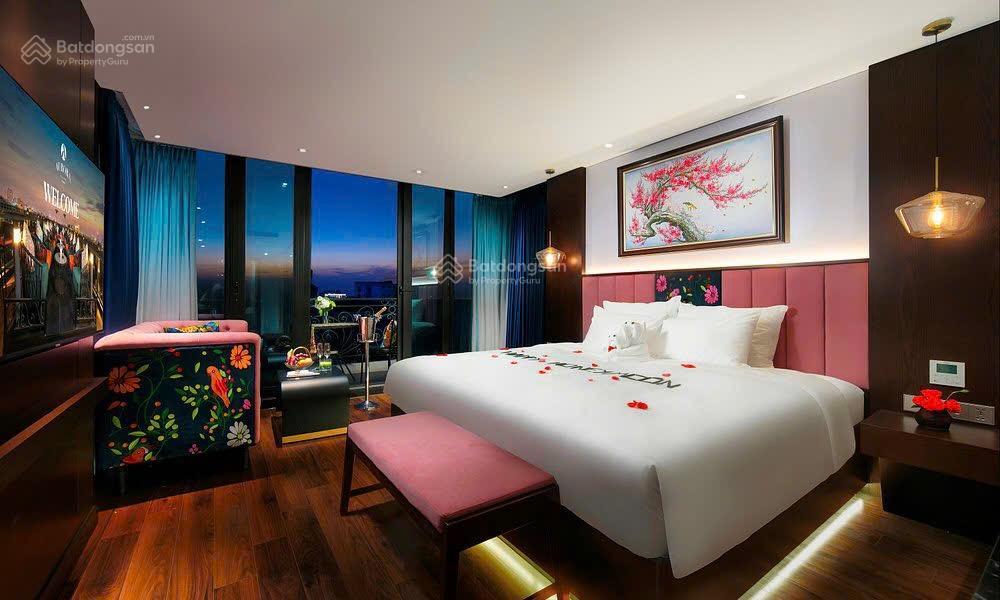 Siêu phẩm khách sạn phố cổ 190m2 10 tầng dòng tiền 18 tỷ/năm  hoàn kiếm