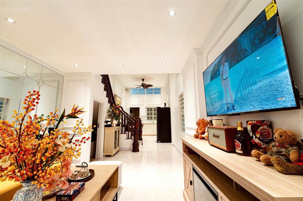 Kim mã  5 tầng  44m  16.9 tỷ  ô tô đỗ cửa