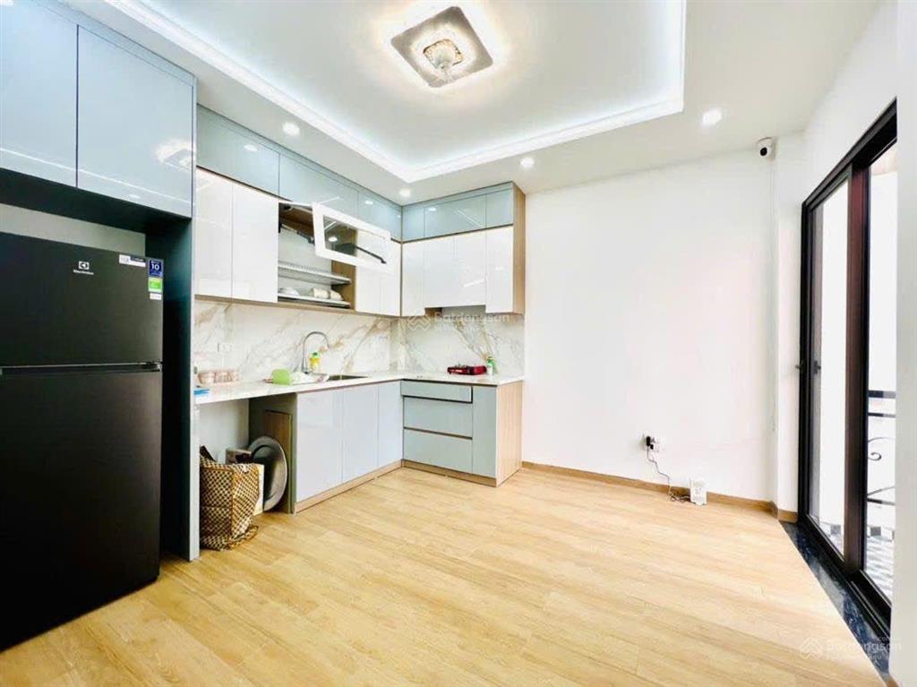 Trần hữu tước  nhà mới 7 tầng thang máy  11.4 tỷ