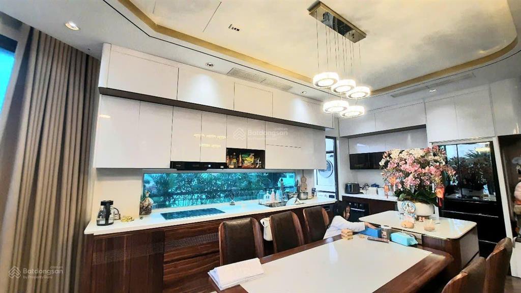 Lô góc 3 mặt đường  kinh doanh đỉnh  đối diện công viên, trường học  gần hồ linh đàm