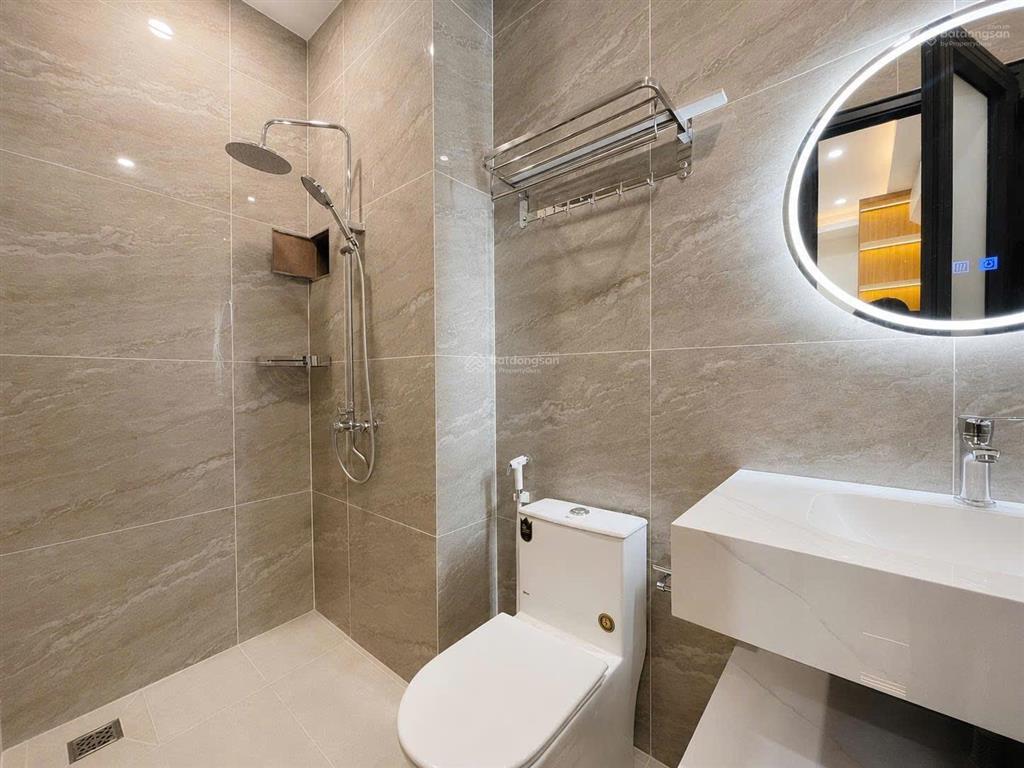 Cho thuê căn hộ máy giặt riêng, ban công đối diện đh văn lang, đặng thuỳ trâm, quận bình thạnh