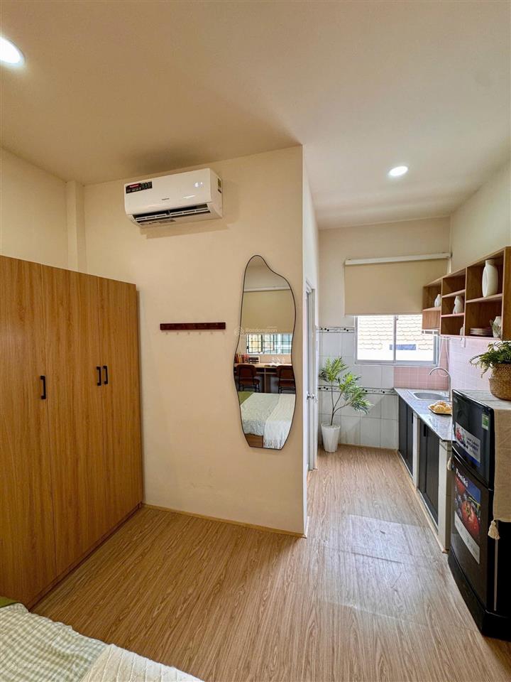 Cho thuê căn hộ cửa sổ trời gần đh gia định, đào duy anh gần ngã tư phú nhuận