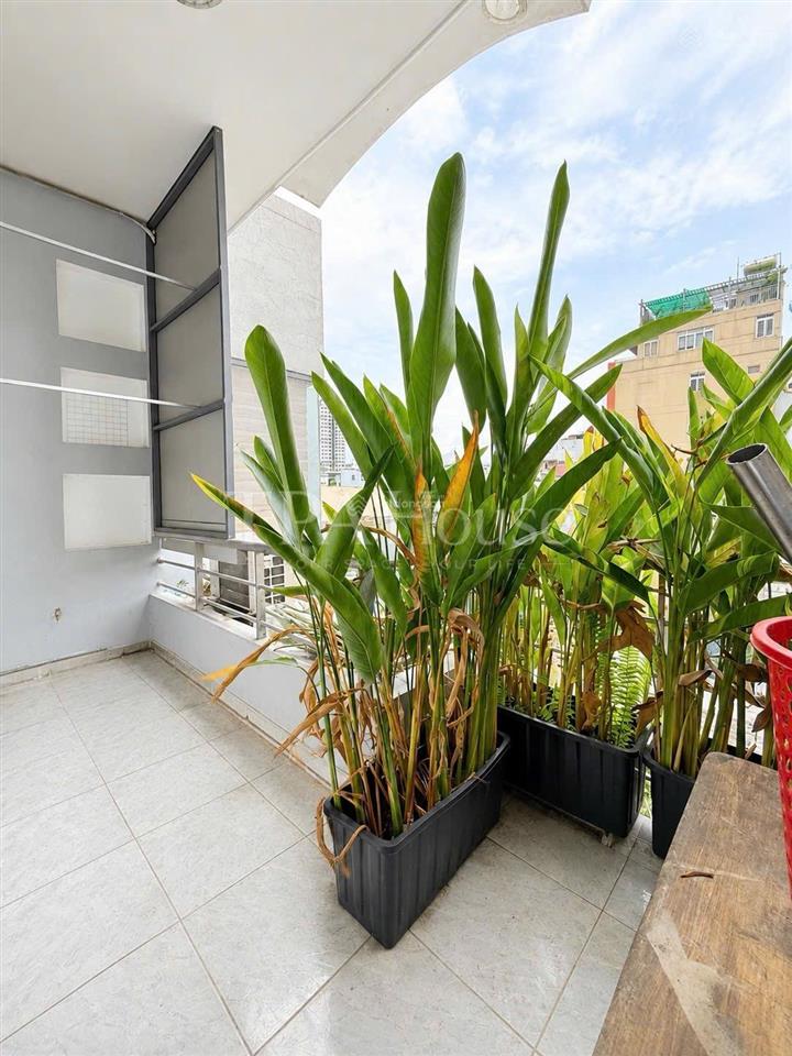 Cho thuê căn hộ máy giặt riêng, ban công gần đh giao thông vận tải, hutech, ngoại thương, hồng bàng