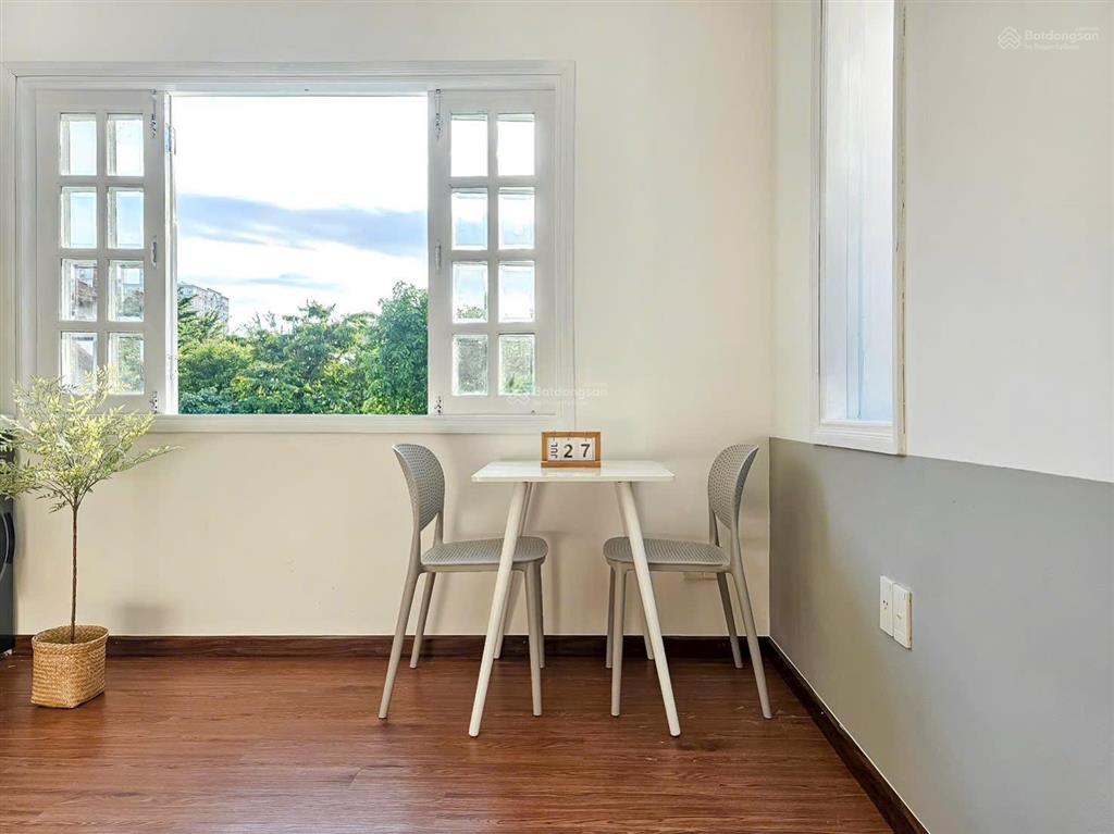 Căn hộ 3 cửa sổ trời đón nắng cực chill. tiện di chuyển bình thạnh, quận 3, quận 1