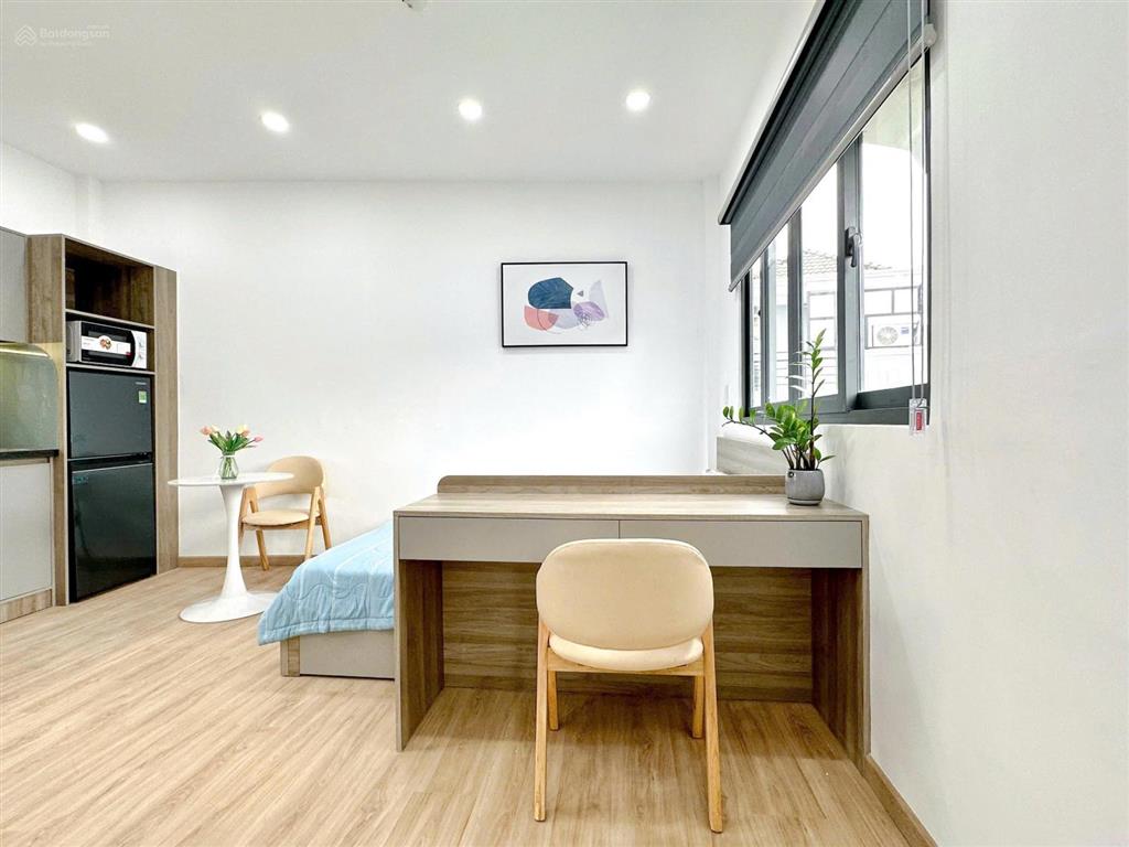 Cho thuê căn hộ máy giặt riêng gần ngã tư phú nhuận, tiện di chuyển đến sân bay, quận 3, quận 10