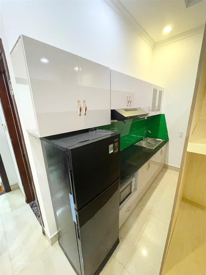 Cho thuê căn hộ thang máy gần ngã tư phú nhuận, sân bay, đh văn hiến, ufm, đh gia định