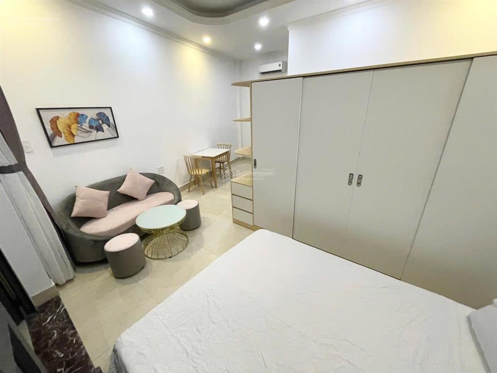 Cho thuê căn hộ thang máy gần ngã tư phú nhuận, sân bay, đh văn hiến, ufm, đh gia định
