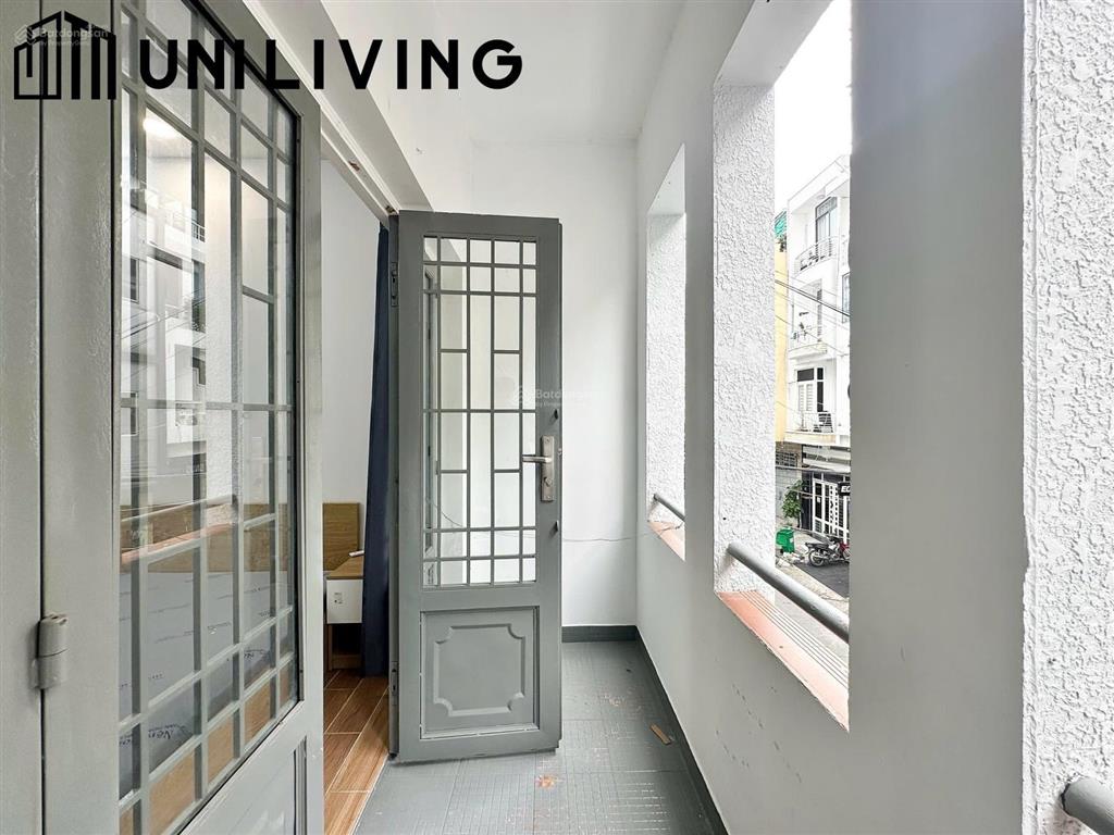 Cho thuê căn hộ có máy giặt riêng, ban công gần ngã tư hàng xanh, quận bình thạnh giáp quận 1