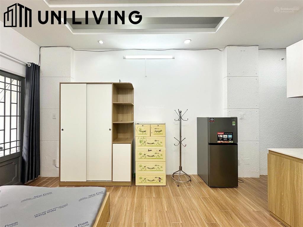 Cho thuê căn hộ có máy giặt riêng, ban công gần ngã tư hàng xanh, quận bình thạnh giáp quận 1